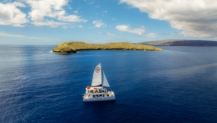 Four Winds III Morning Molokini Snorkel Tour